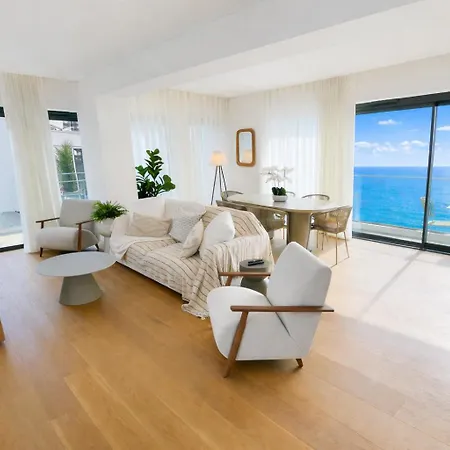 Luxury Sea-view Apartment- Acqua Funchal (Madeira)